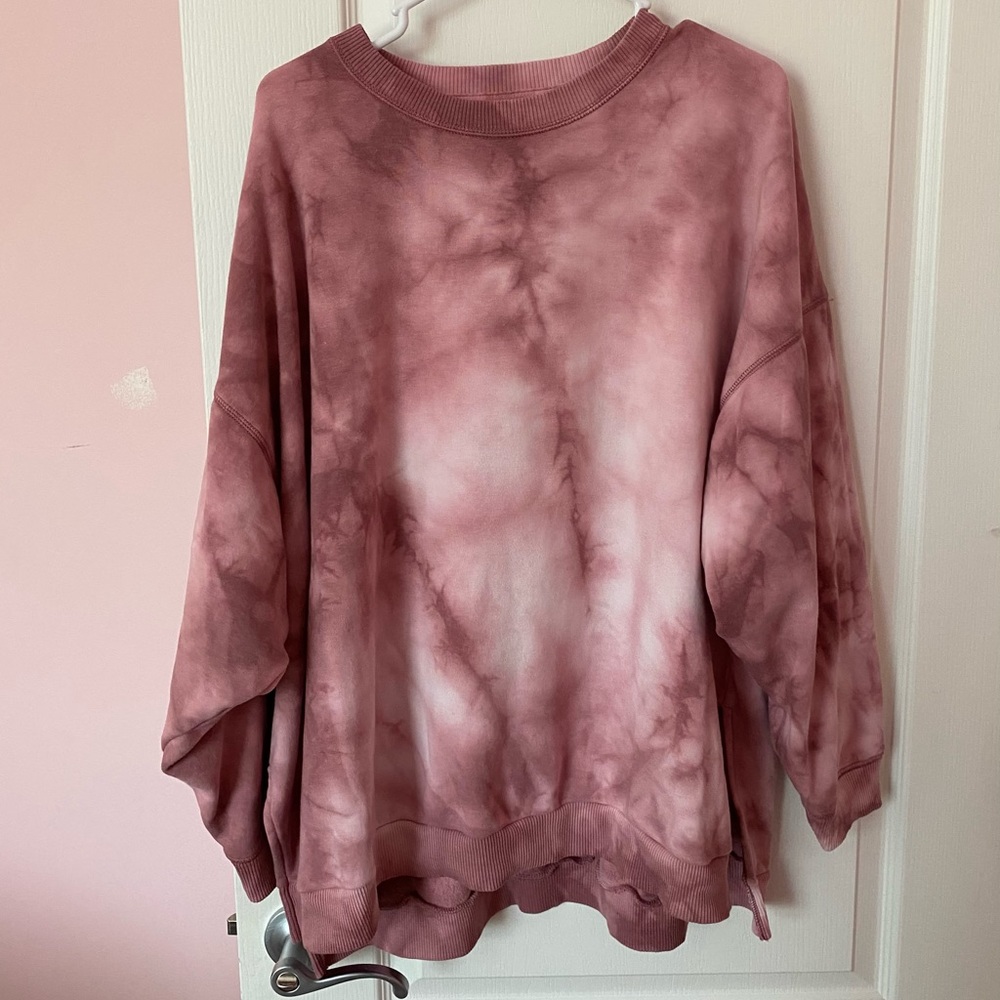 Red and white tie dye American Eagle crewneck